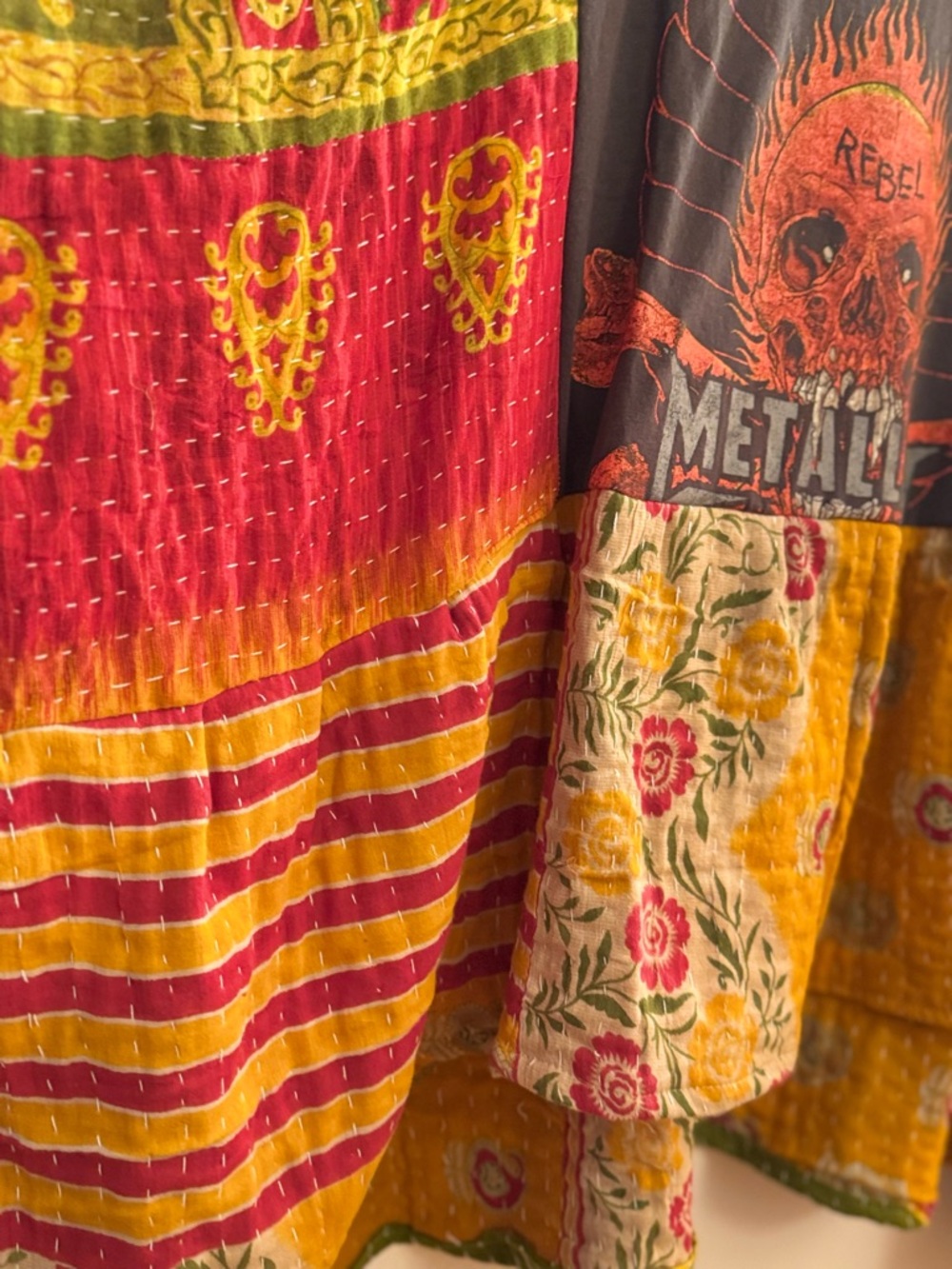 METALLICA Artisan Upcycle Tunic Poncho Festival Size Inclusive Granny D Original - Picture 4 of 6